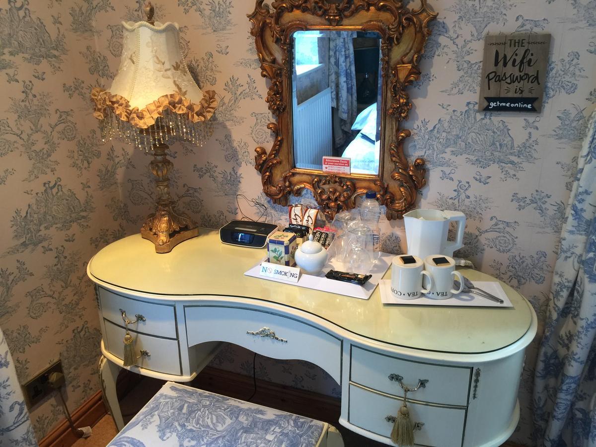 The Chestnuts Guest House Атерстен Екстер'єр фото