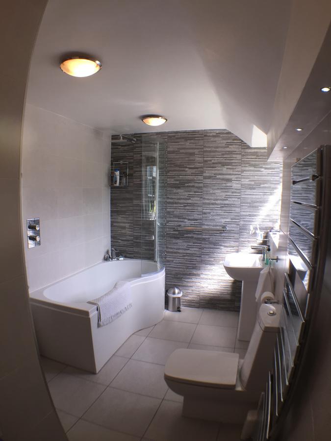 The Chestnuts Guest House Атерстен Екстер'єр фото