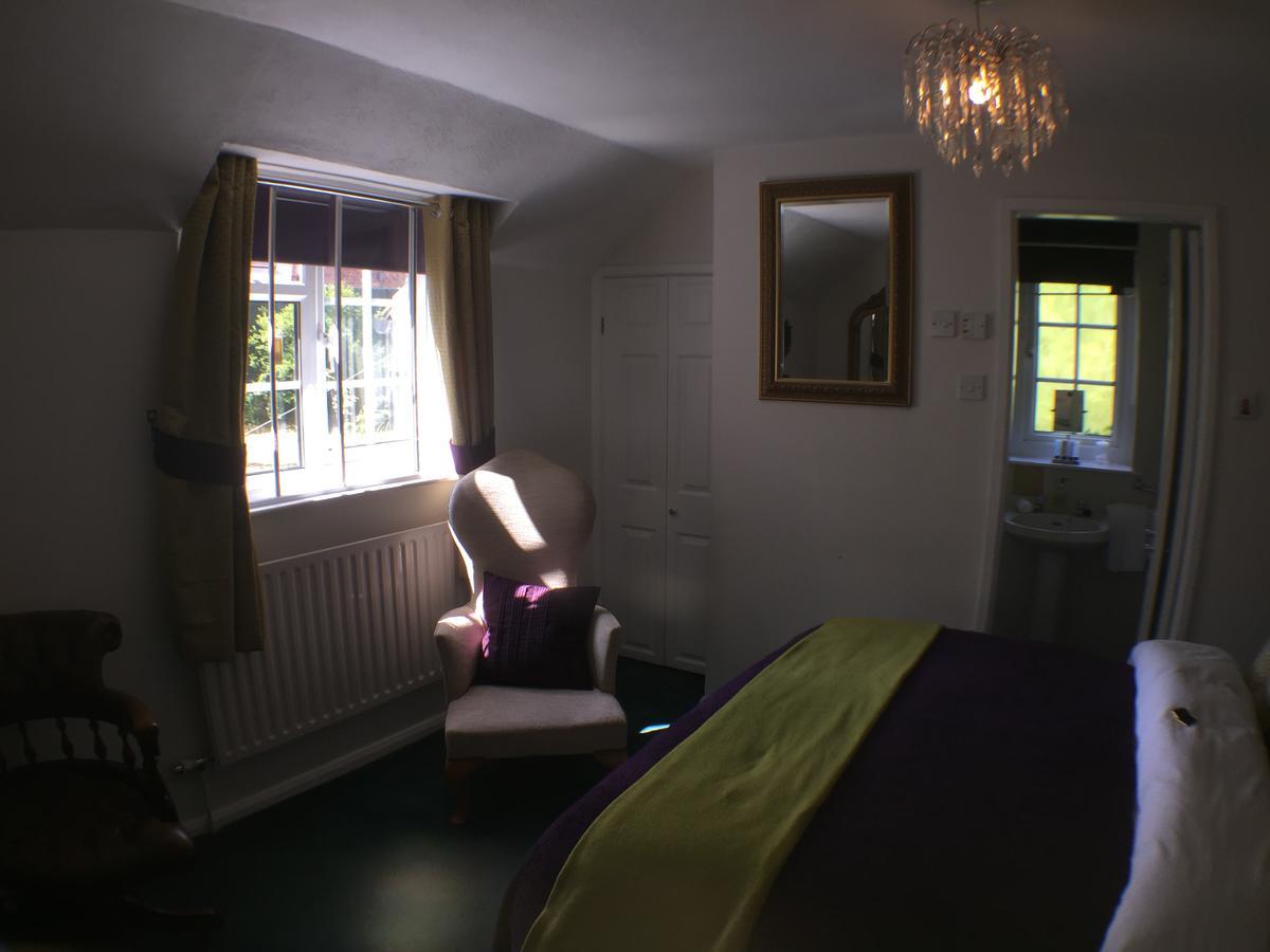 The Chestnuts Guest House Атерстен Екстер'єр фото